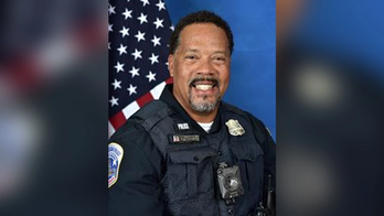 Wife accused of killing DC homicide detective in apparent 'murder-suicide'