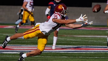 No. 20 USC rallies again to beat Arizona 34-30 on late TD