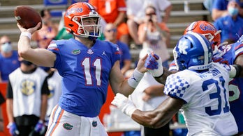Trask finds Pitts for 3 TDs, No. 6 Florida tops Kentucky