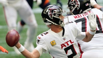 Ryan throws 3 TDs as Falcons stop comeback, beat Broncos