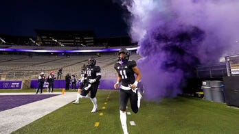 Washington jumps to huge lead, rolls past Arizona 44-27