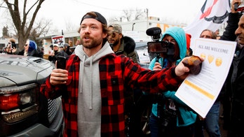 Toronto restaurateur arrested for defying COVID restrictions, breaking into eatery to reopen indoor dining