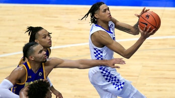 No. 10 Kentucky rolls past Morehead State 81-45 in opener