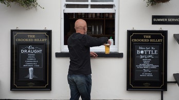 England's pubs, restaurants allowed to sell takeaway beer amid latest lockdown, despite earlier rules