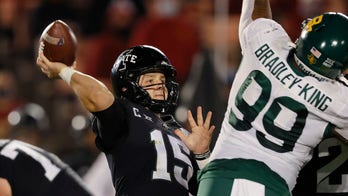 No. 17 Cyclones overcome turnovers, rally past Baylor 38-31