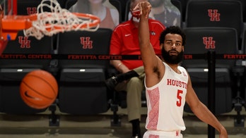 Sasser, Mark lead No. 17 Houston to 89-45 win over Lamar