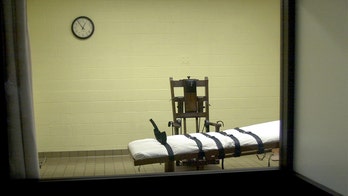 Durbin, Pressley, Leahy, Booker to Trump administration: Suspend federal executions during transition period
