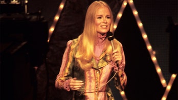 'Hair' star Lynn Kellogg dead at 77: report