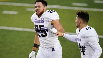 Northwestern wipes out 17-point deficit to beat Iowa 21-20