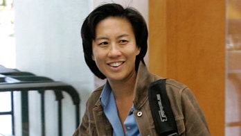 Kim Ng, first female MLB general manager, participates in Biden inauguration ceremony