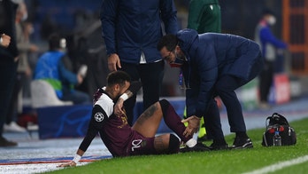 Neymar to travel for World Cup qualifying despite injury