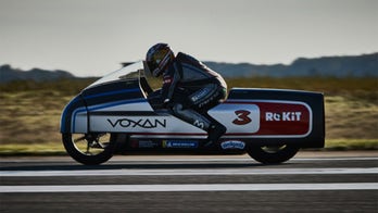 Voxan Wattman electric motorcycle hits 254 mph during world speed record run