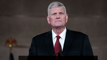 Rev. Franklin Graham praises 3 Trump-appointed Supreme Court justices after New York religious case