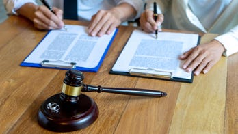 Divorce rates skyrocket during normally quiet Thanksgiving week, lawyers blame pandemic