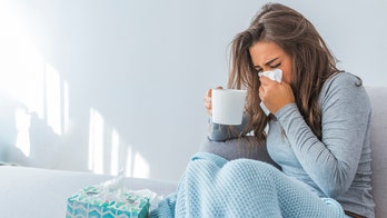 Is it a cold or COVID-19? Symptoms to look out for