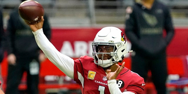 Arizona Cardinals quarterback Kyler Murray (1) throws against the Miami Dolphins during the first half of an NFL football game, Sunday, Nov. 8, 2020, in Glendale, Ariz.  (AP Photo/Rick Scuteri)