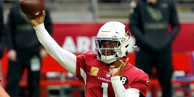 Arizona Cardinals quarterback Kyler Murray (1) throws against the Miami Dolphins during the first half of an NFL football game, Sunday, Nov. 8, 2020, in Glendale, Ariz.  (AP Photo/Rick Scuteri)