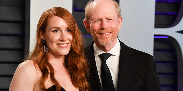 Paige Howard and Ron Howard attend the 2019 Vanity Fair Oscar Party hosted by Radhika Jones at Wallis Annenberg Center for the Performing Arts on February 24, 2019, in Beverly Hills, Kalifornië.