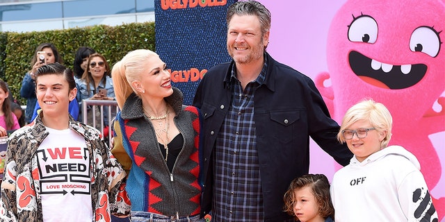 Kingston Rossdale, Gwen Stefani, Blake Shelton, Apollo Rossdale and Zuma Rossdale in April 2019.