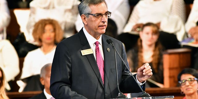 Georgia Secretary of State Brad Raffensperger (Brad Raffensperger) performed in the 2020 Martin Luther King Jr. Memorial Costume. (Photo courtesy of Pallas Griffin/Getty Images)