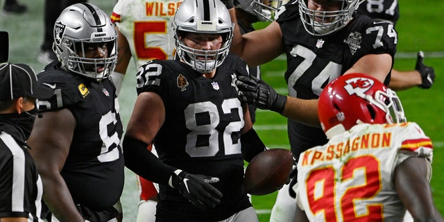 Las Vegas Raiders tight end Jason Witten (82) celebrates after scoring a touchdown against the Kansas City Chiefs during the second half of an NFL football game, Sunday, Nov. 22, 2020, in Las Vegas. (AP Photo/David Becker)
