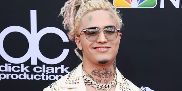 Lil Pump became "verbally abusive" to JetBlue Airways crew members after being asked 'multiple times' to wear a face mask during a recent flight, a rep for the airline claims.