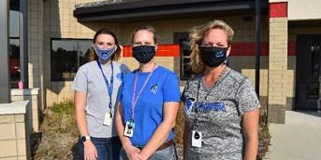 Cinda and Jodi are community school coordinators at elementary schools in West Michigan. They host monthly Mobile Food Pantries in partnership with Feeding America West Michigan at local elementary schools.