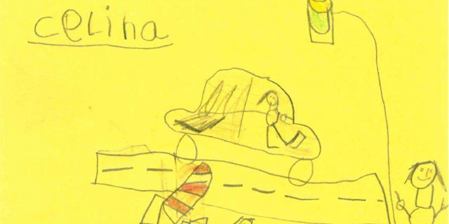 On Saturday, six-year-old Serena drew a sketch of the woman who wanted to destroy a blockade post for the police during a car crash in Hamm, Germany.