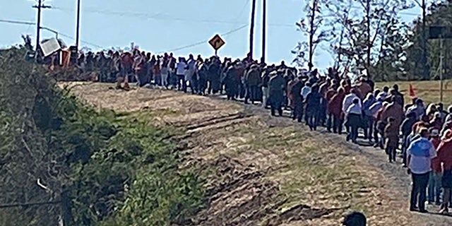 Massive lines at Trump rally in battleground state North Carolina 2 Long lines at Trump's North Carolina rally. (Fox News)