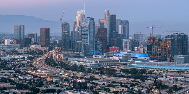 Los Angeles Convention Center May Be Transformed Into Homeless Shelter Report Fox News