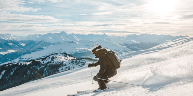 Alaska Airlines is offering free skiing at select resorts this winter. (iStock).