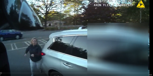 An officer in Roswell, Ga., saved teen choking in passenger seat after his mother flagged the officer down.