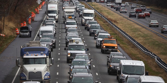Lalu lintas jalan di kota-kota yang dikelola Demokrat buruk, menurut sebuah laporan.