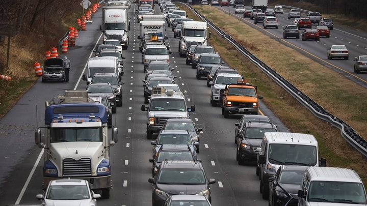 Coronavirus leaves California freeways empty, police warn of uptick in drivers speeding over 100 mph
