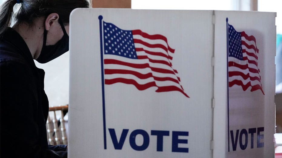 Fox News Flash top headlines for November 14