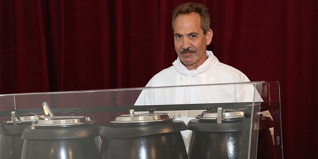 Seinfeld Actor Larry Thomas Who Played Soup Nazi Makes Over 6 Figures A Year On Cameo Ceo Says Fox News who played soup nazi makes