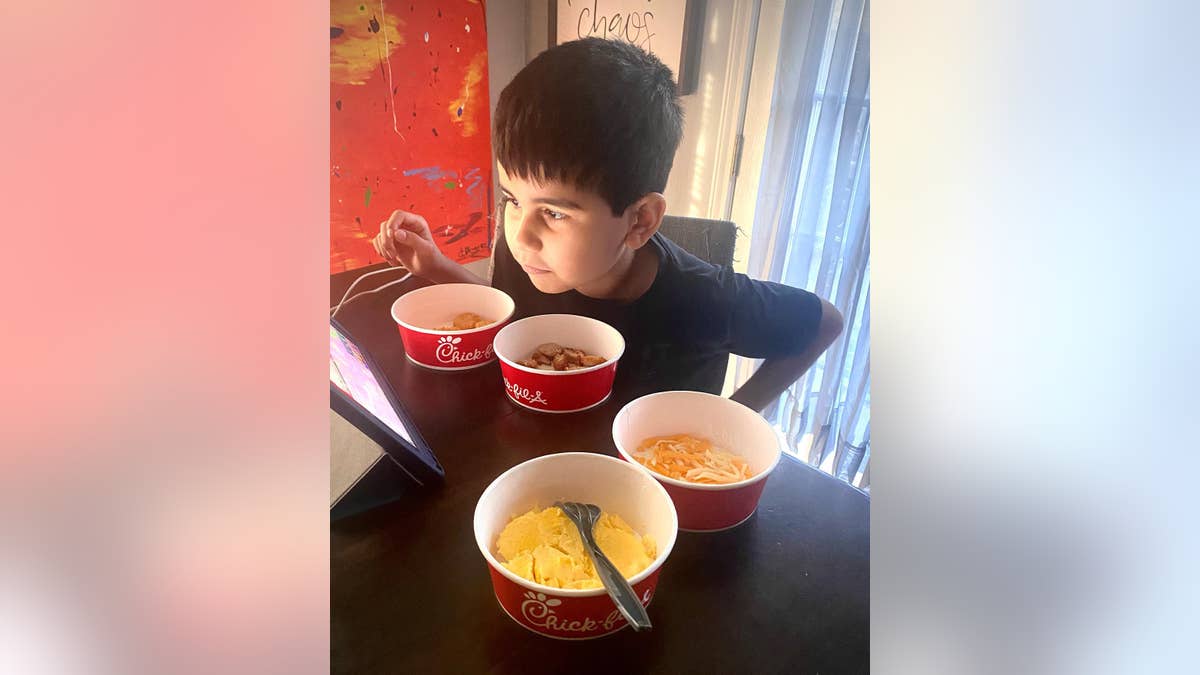 Marlee Olivarez praised employees of the chicken-centric chain for kindly accommodating specific instructions to prepare a meal for her young son, pictured.