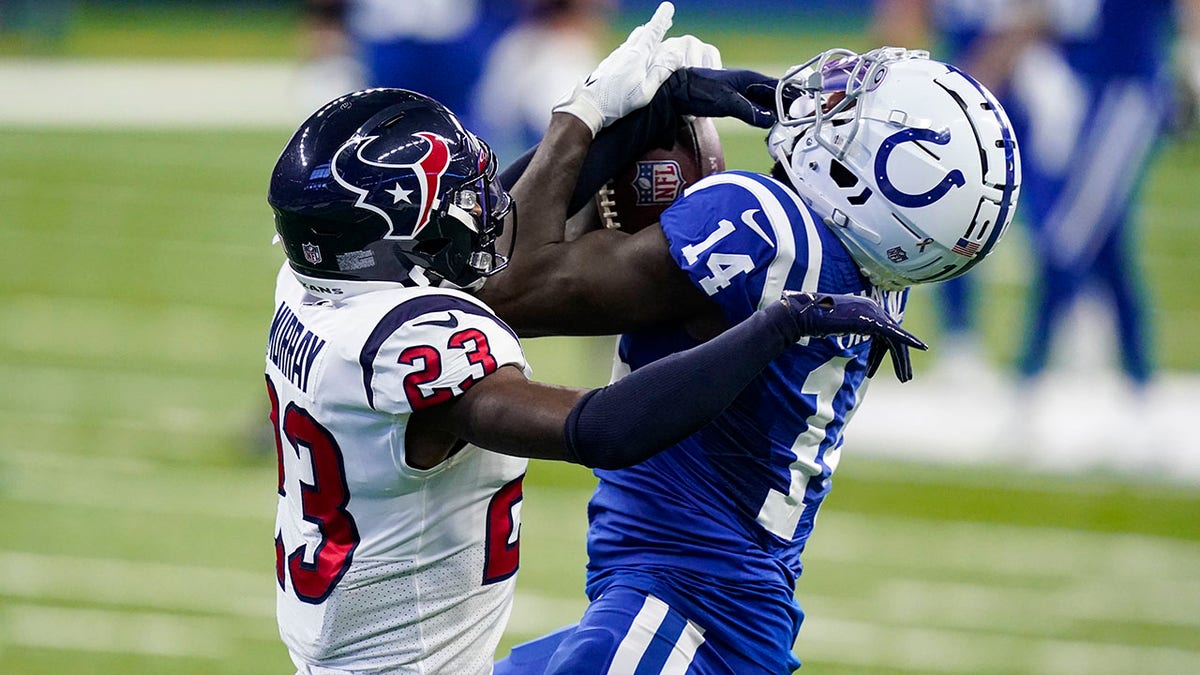 GAME BLOG: Colts defeat Texans 27-20