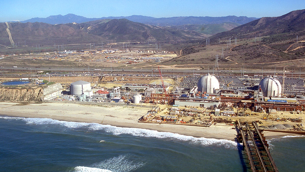 Aerial view of Units 2 and 3 at San Onofre Nuclear Generating Station located on a Pacific Ocean beach south of San Clemente, California, USA. Scanned film, photographed January 1980.