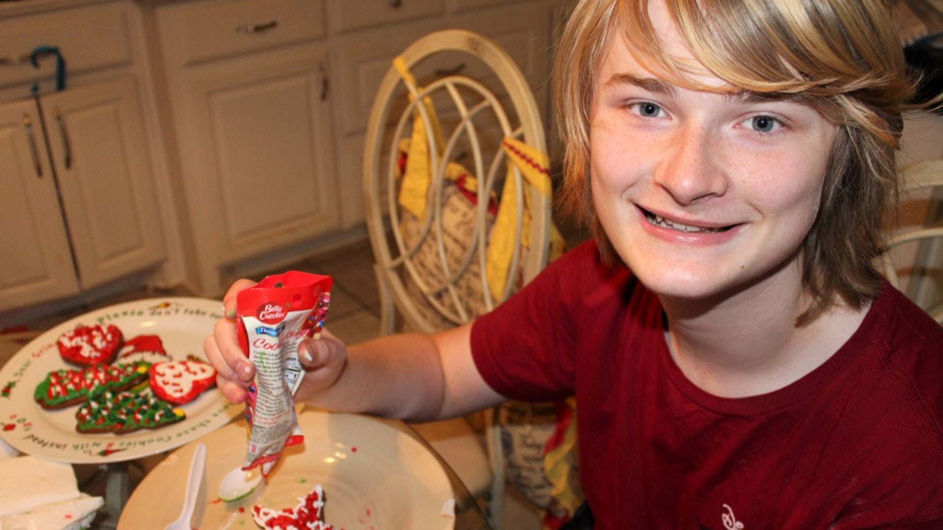 We as a family try to give back at Christmas. It can be by small way like making home made Christmas cards to send to military who are away from their family or to kids and older people without family at the hospital during the holidays are a few examples or to make Cookies for others to give. My son Daniel Kulti who is high school just did a national talk last month with Sally Struthers about how to help those who need for great cause. Here is pics of some holiday cards my high schooler made for this years helping share joy at Christmas time. May you have a Blessed holiday