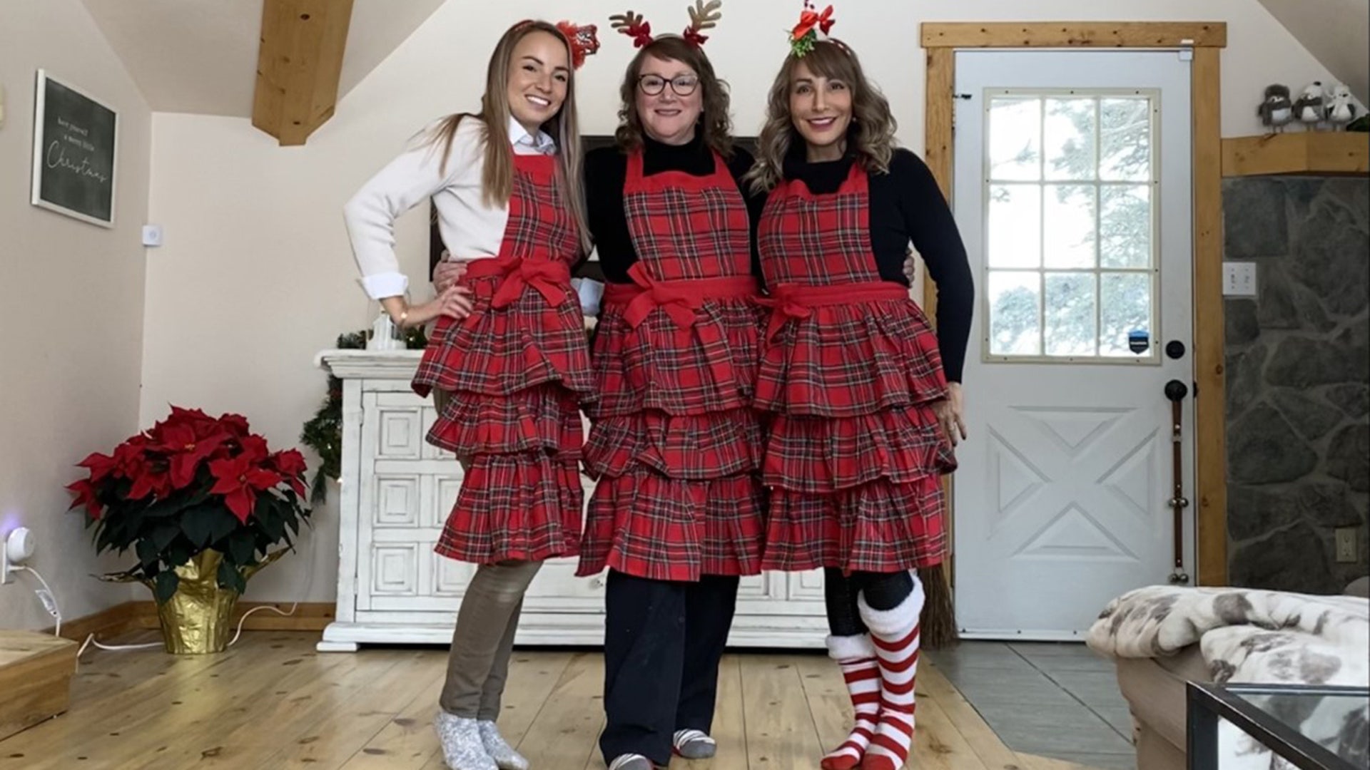 Three generations of Christmas cookie bakers Best, Tonya Horning