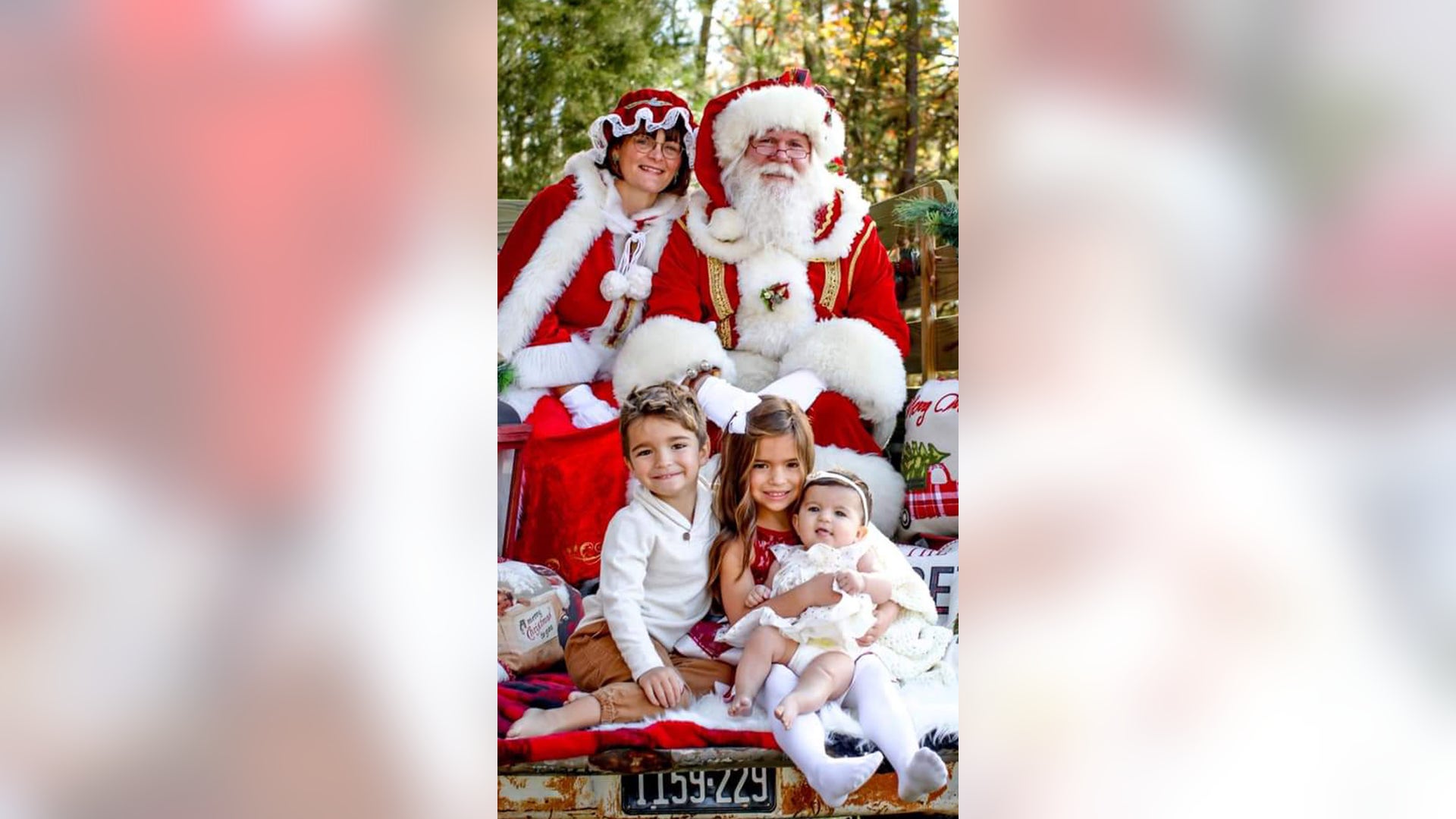 he Axman clan from Virginia spending a little quality time with Santa and Mrs. Claus.