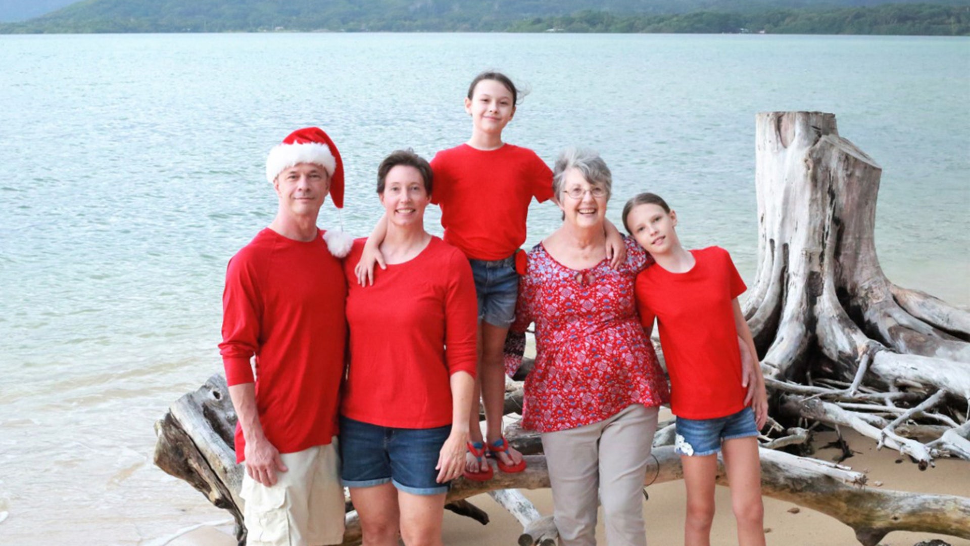 Although the photo was taken in Kaneohe. Thanks, Fox News, for being the counter-balance to the overwhelmingly liberal press. Please keep up the good work! Merry Christmas! Jennifer Healy