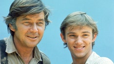 ‘Waltons’ star Richard Thomas reflects on working with late TV dad Ralph Waite: ‘We really bonded’