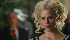 Jennifer Garner recreates 'Alias' bikini scene in hilarious video she promised she would 'never post'