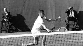 Dennis Ralston, Hall of Fame tennis player, dies at 78