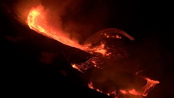 Kilauea volcano erupts on Hawaii's Big Island
