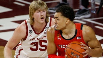 Shannon's 21 help No. 15 Texas Tech hold off Oklahoma 69-67