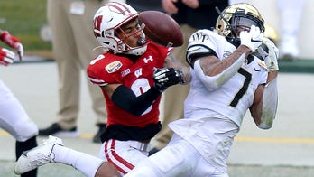 Pick 4: INTs send Wisconsin past Wake in Duke's Mayo Bowl