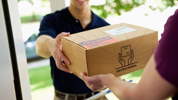 Maryland delivery drivers held at gunpoint as carjackers stole 100 packages: police